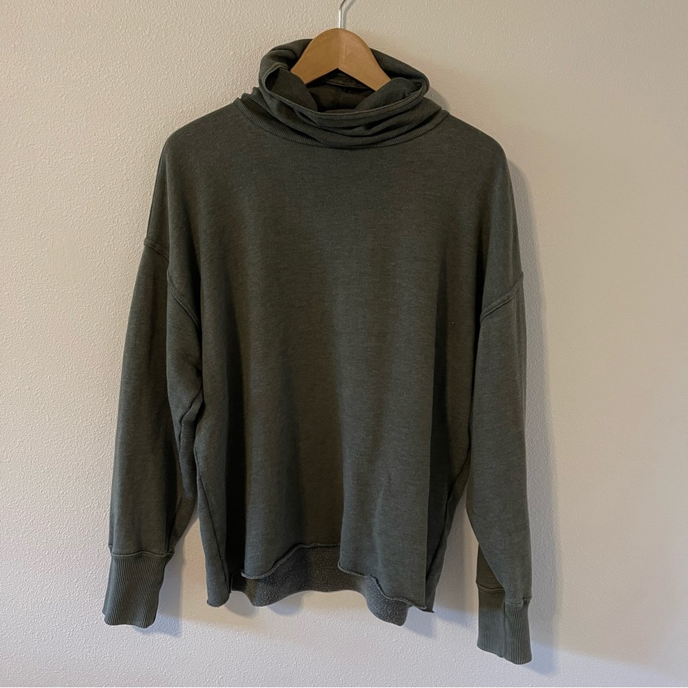 Aerie Fleece Relaxed Turtleneck Green Garment Dyed Slouchy Raw Hemline 2020-XS